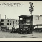 1024px-Carte_postale_-_Châtenay-Malabry_-_Cité_de_la_Butte-Rouge-Entrée_de_la_Cité_Avenue_Albert_Thomas