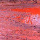 pollution, eau rouge, boue rouge, environnement, dégâts, fer,