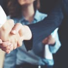Poignée de main, image conceptuelle de la transaction