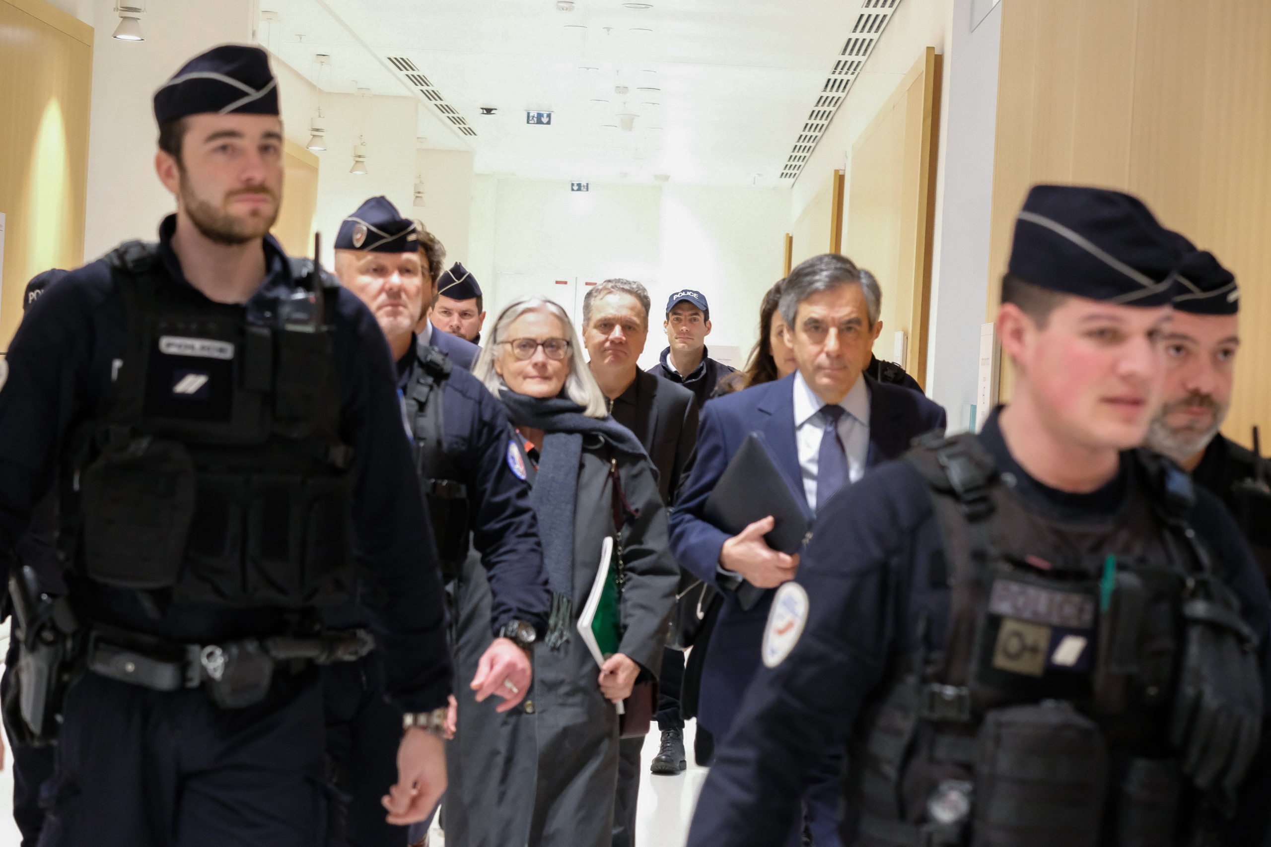 François Fillon arrive au tribunal
