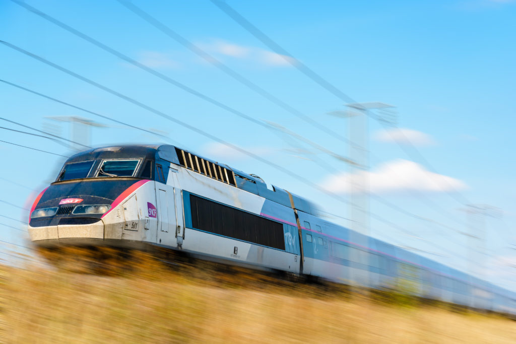 La faute simple du voyageur exonère le transporteur ferroviaire de sa responsabilité contractuelle : retour au droit commun par le droit européen