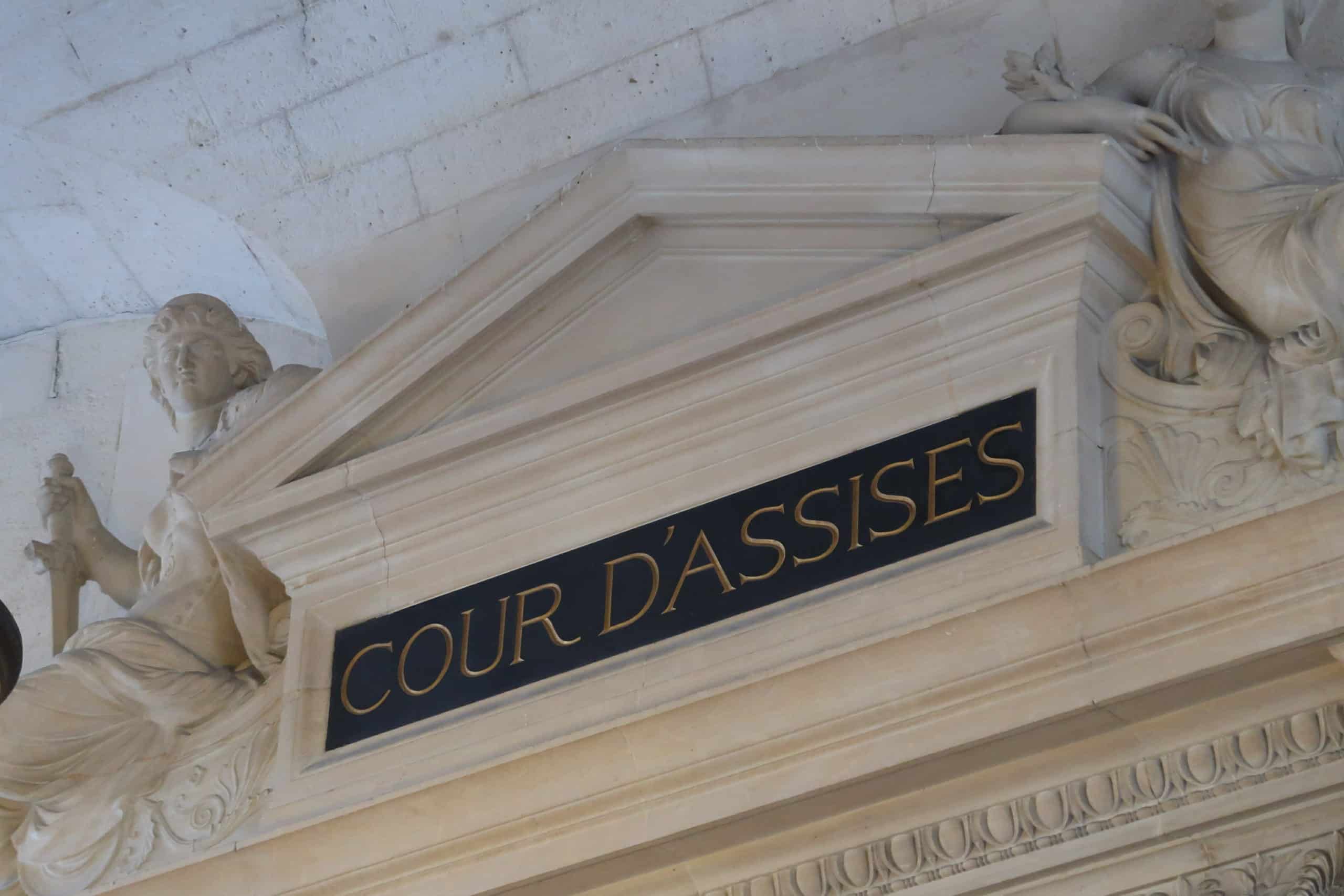 Réforme des assises : "Pour déclarer le monstre coupable : taper 1"