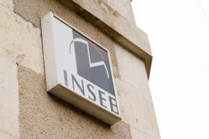 Photographie d'une plaque de l'INSEE