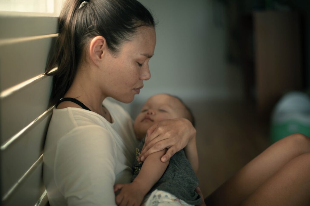 Femme seule, famille