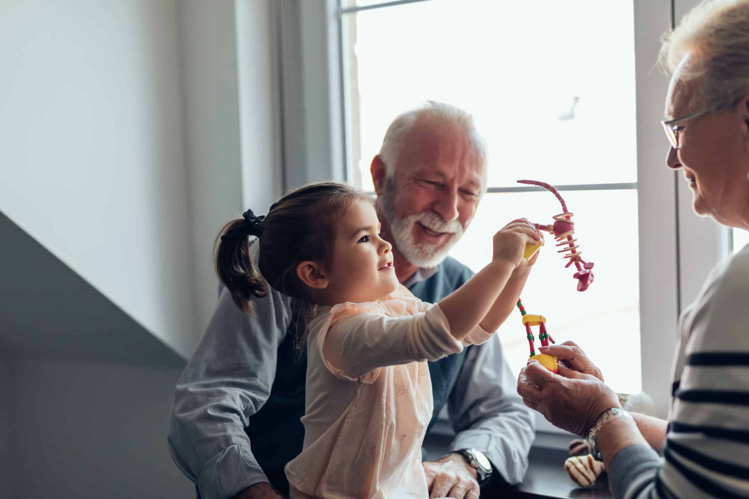 Grands-parents: quel rôle avec les parents, petits-enfants ?