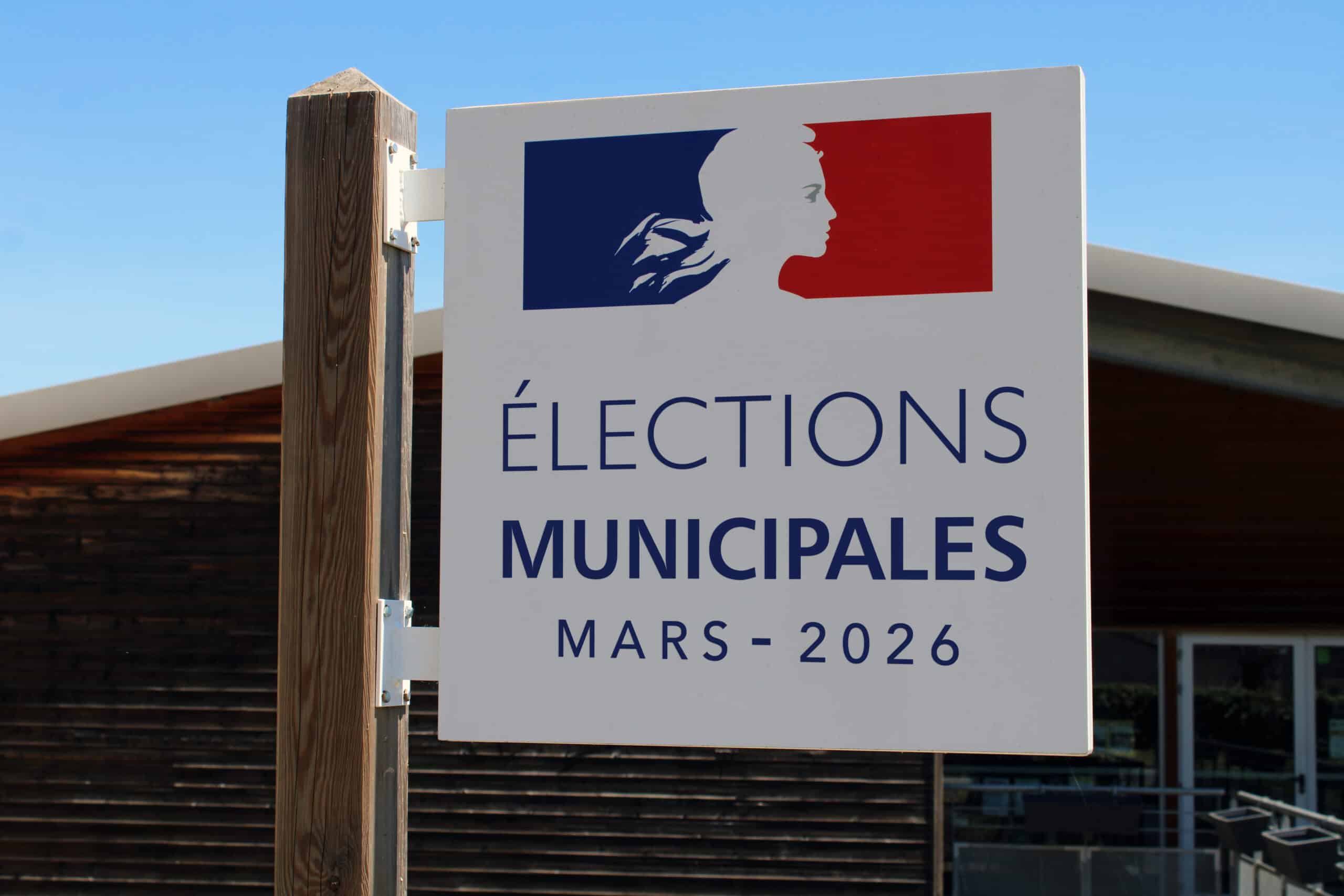 FLASH : LFI et l&rsquo;UDR attaquent la circulaire de l'Int&eacute;rieur qui les classe aux extr&ecirc;mes