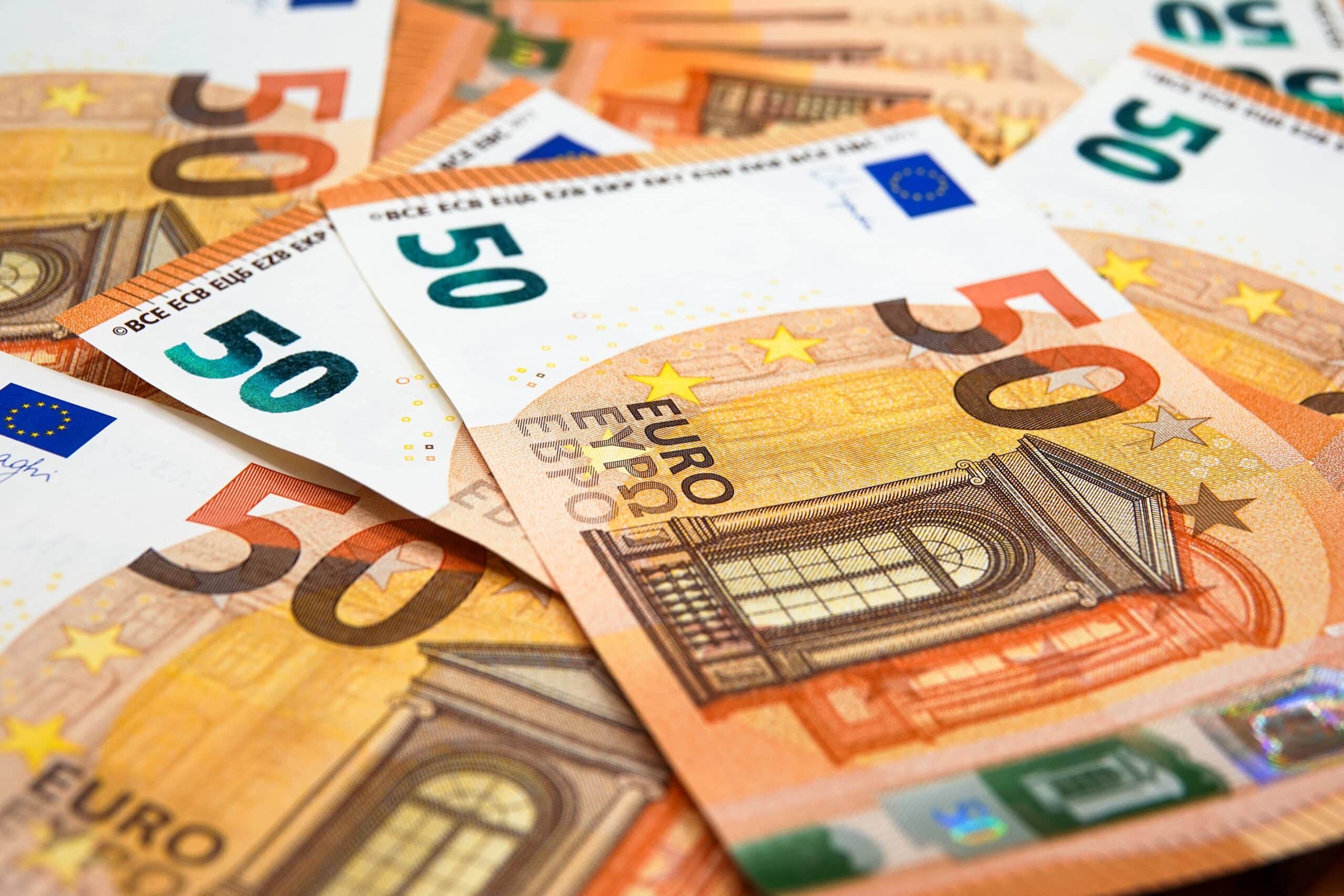 Timbre à 50 euros : le Conseil constitutionnel consacre-t-il une égalité conditionnelle devant la justice ?